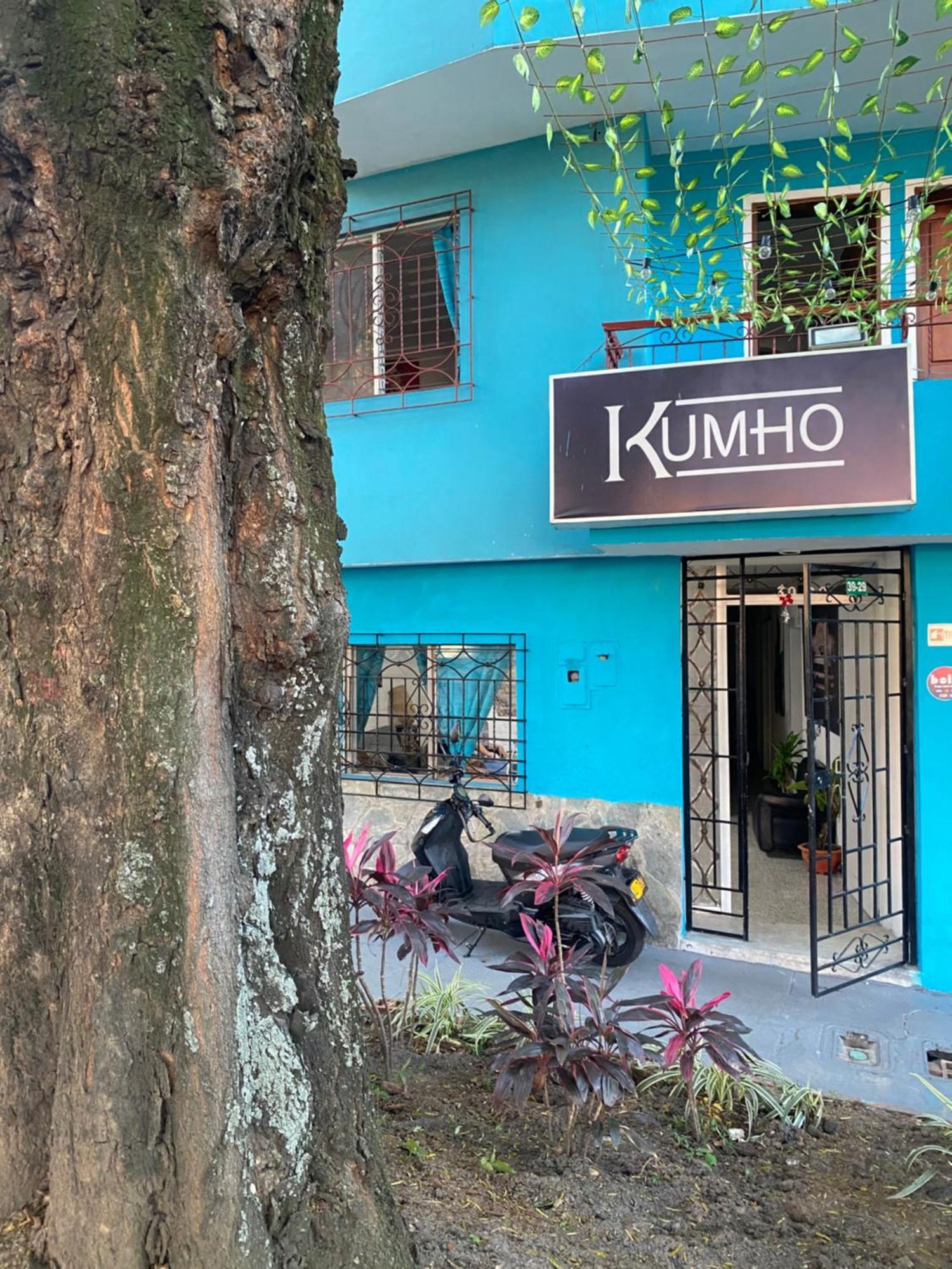 Hostel Kumho Alojamiento Medellín Kültér fotó