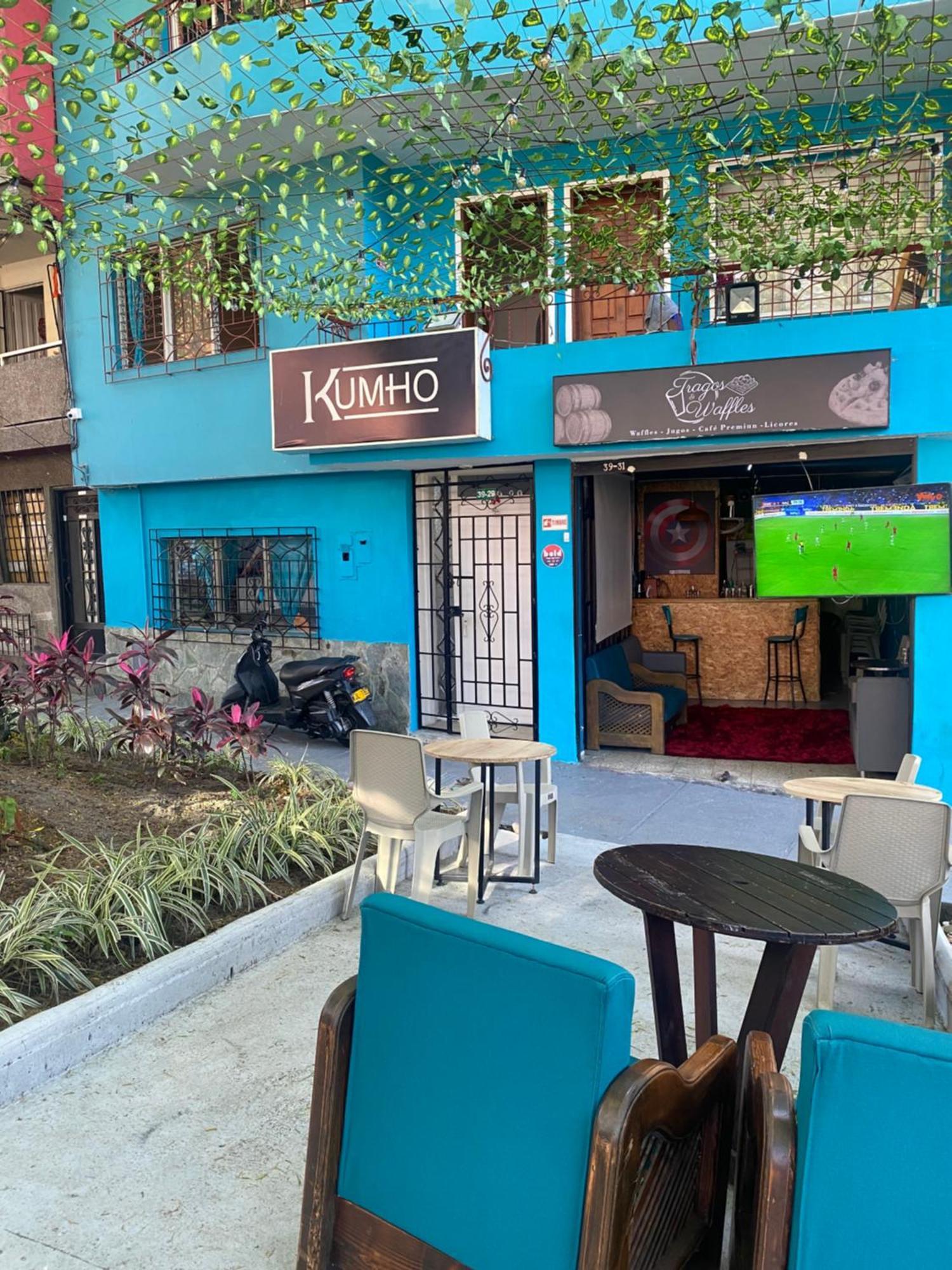 Hostel Kumho Alojamiento Medellín Kültér fotó