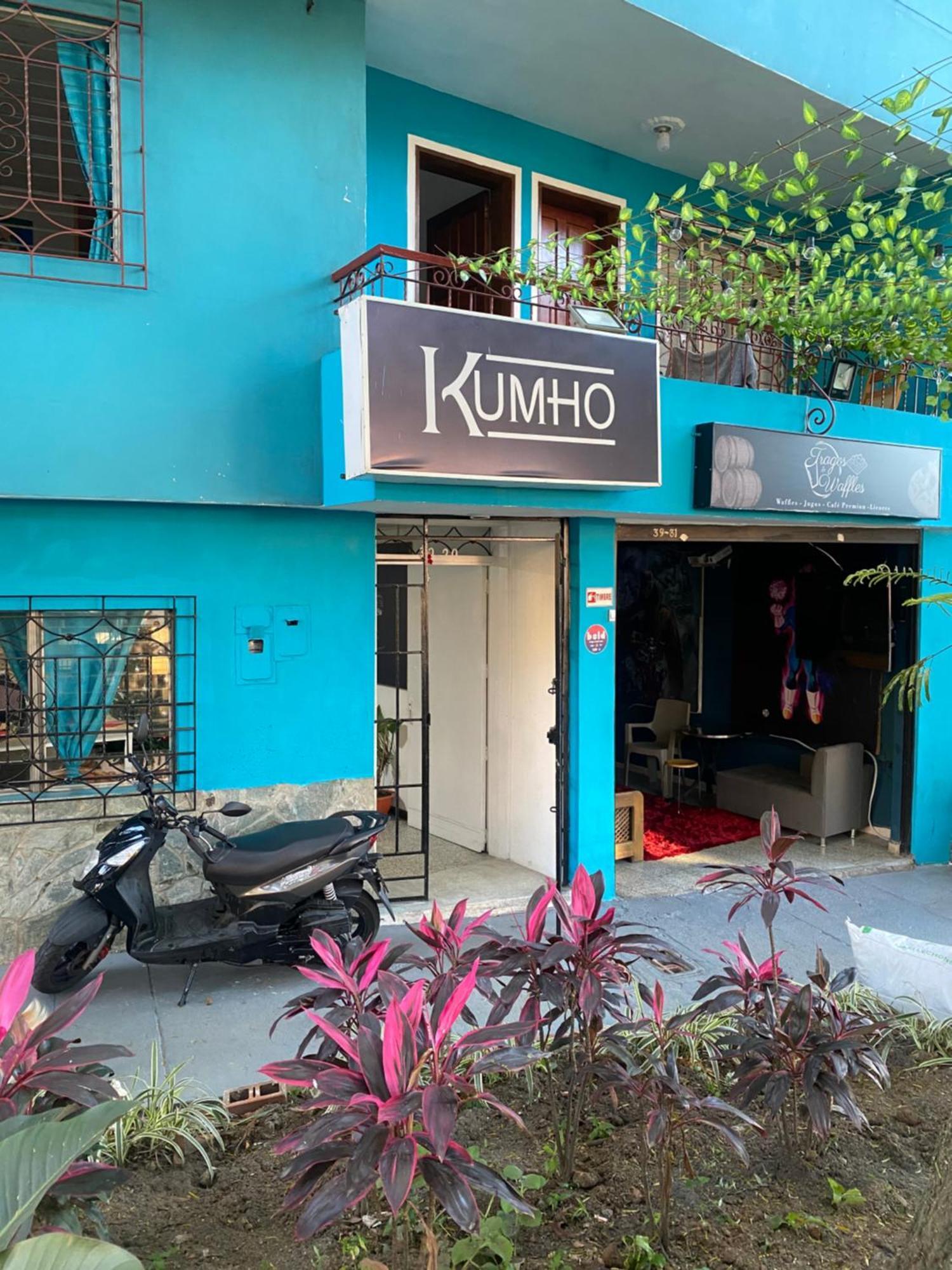 Hostel Kumho Alojamiento Medellín Kültér fotó