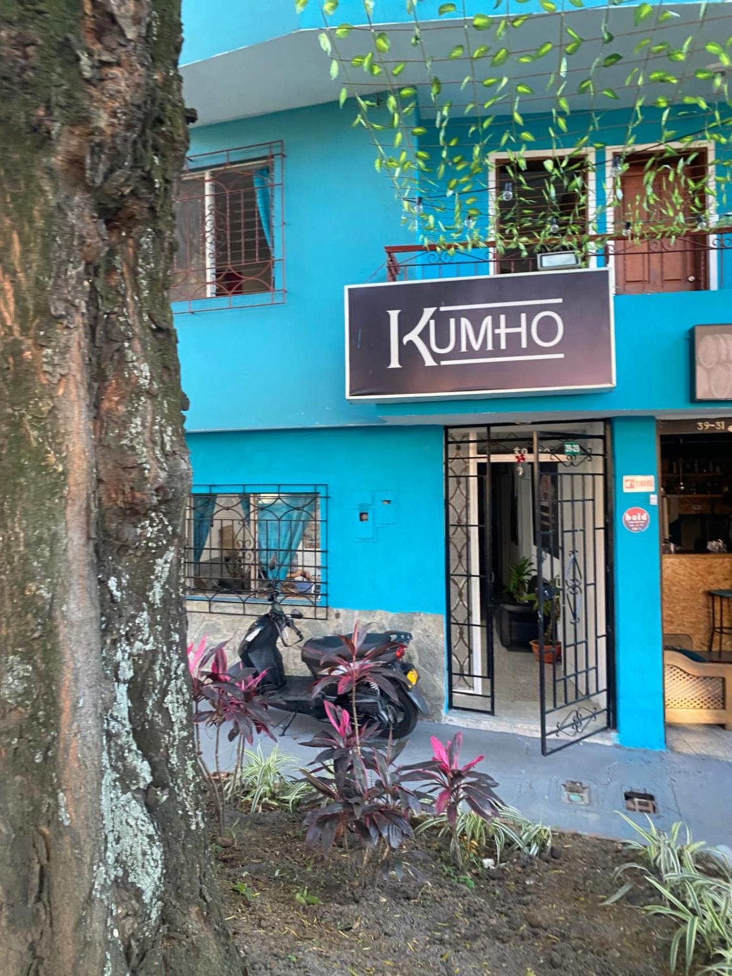 Hostel Kumho Alojamiento Medellín Kültér fotó